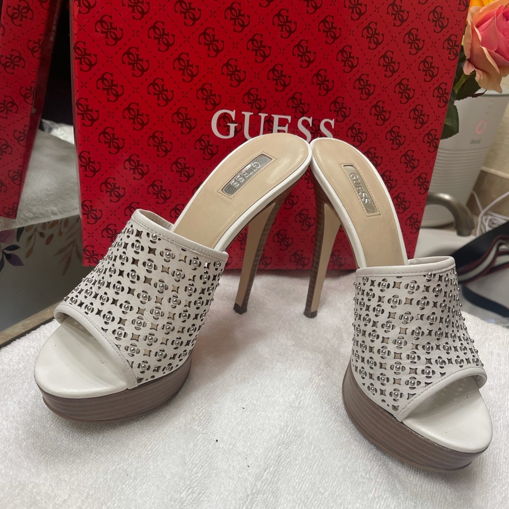 Guess sexy heels, size 8.5 with approx 4.5 heel.